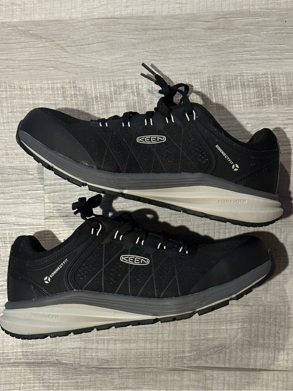 Keen Men's Steel Toe Utility Sneakers Size 11 EE Wide Work Boots